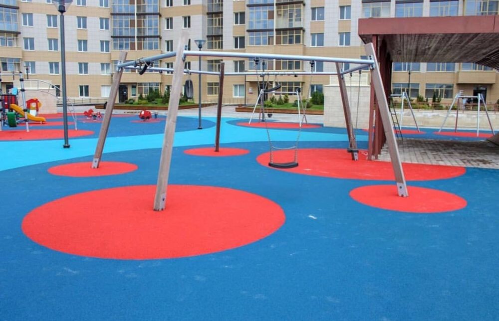 Резиновой тартановое покрытие детская и спортивная площадка
