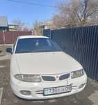 Машина Mitsubishi Carisma