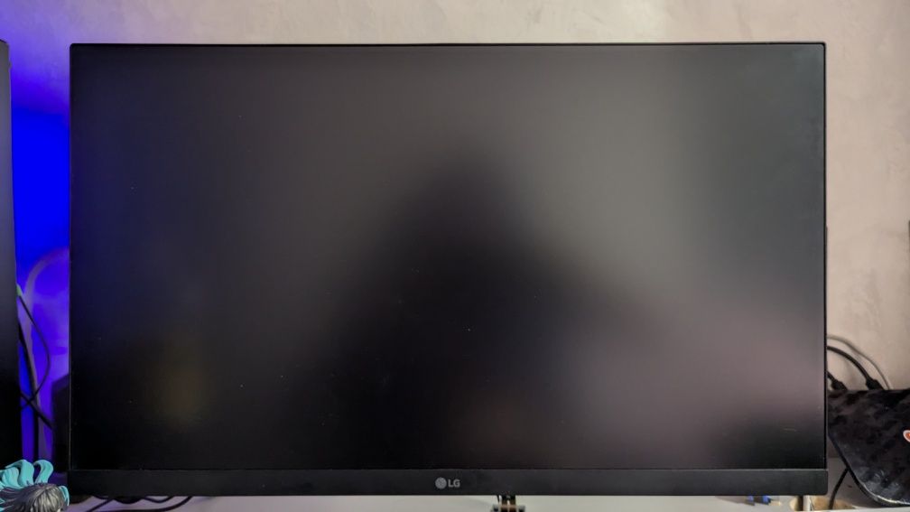 Продам монитор LG UltraGear + кронштейн 

Характеристики:

Диагональ:
