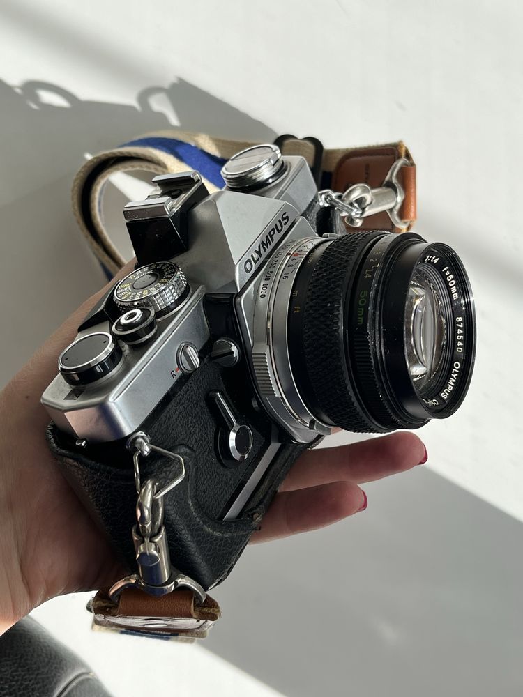 Olympus OM-1n с объективом Zuiko Auto-S 50mm f/1.4