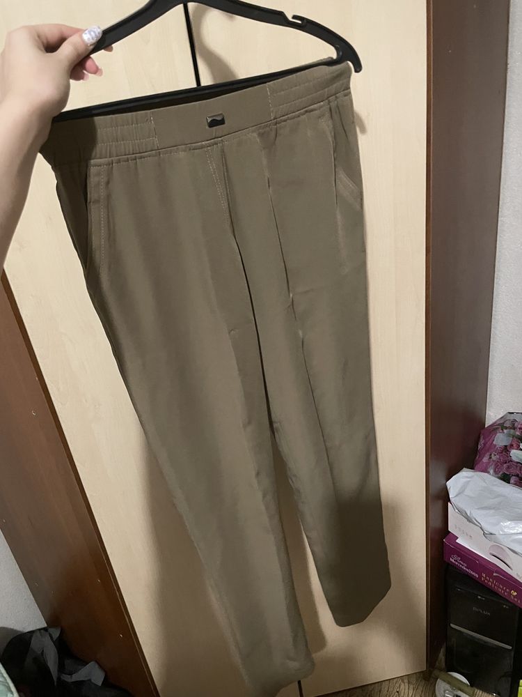 Продам женскую одежду 42-44р
