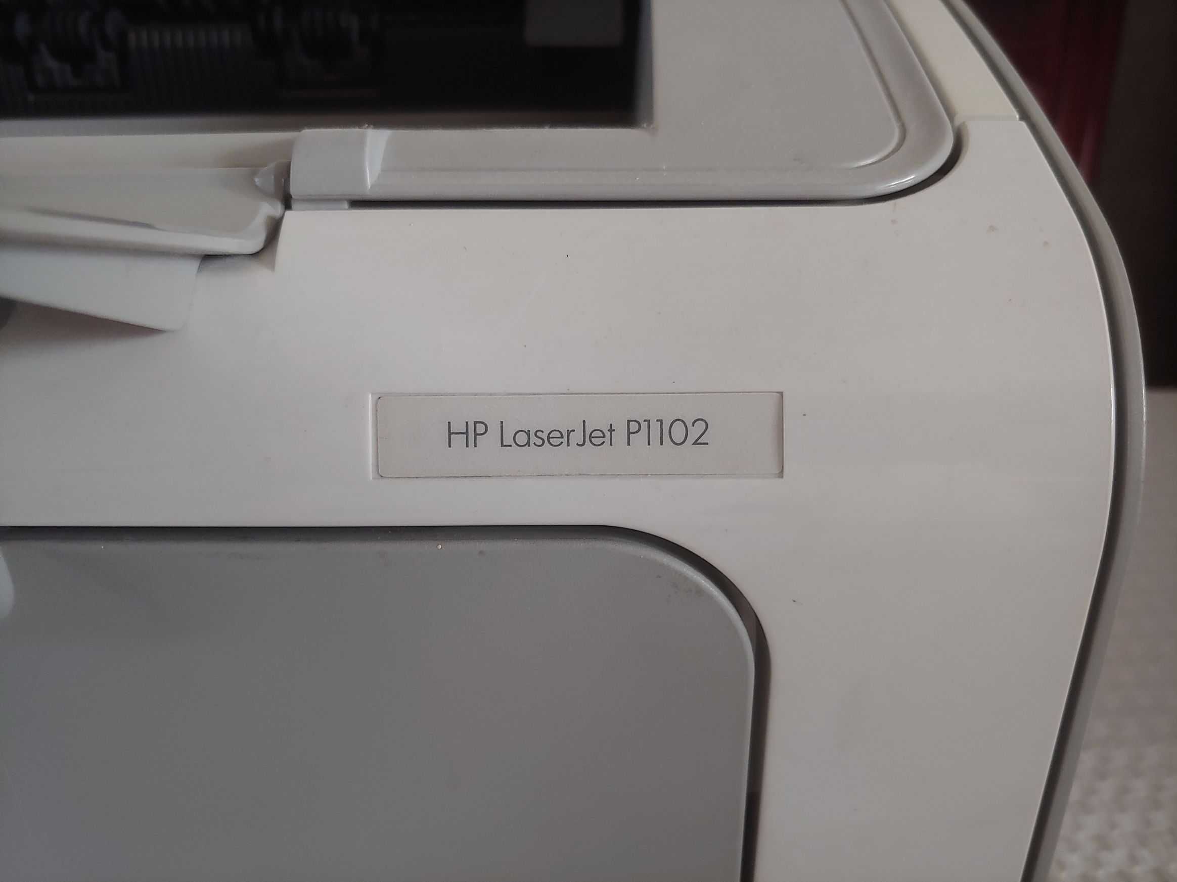 Продам принтер HP LaserJet P1102