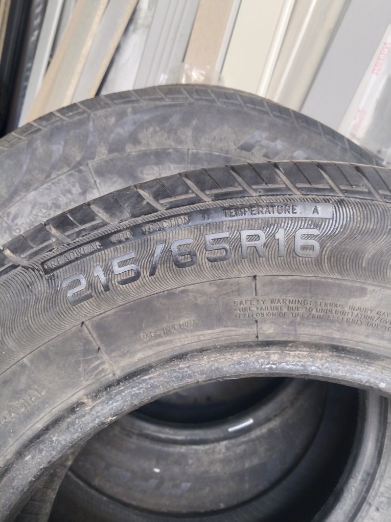 Шины комплект  215/65 R16