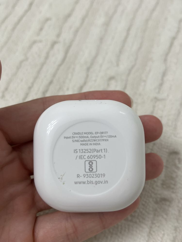 продам самсунг бадс 2