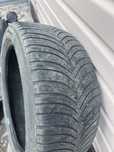 Продам летние шины 235 45 r 18