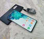 Samsung S20 / 128GB в хорошем состоянии.