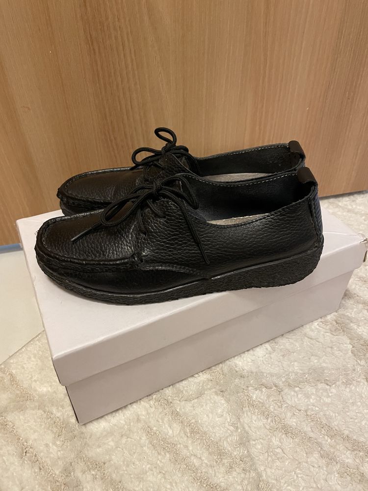 Продам туфли женские