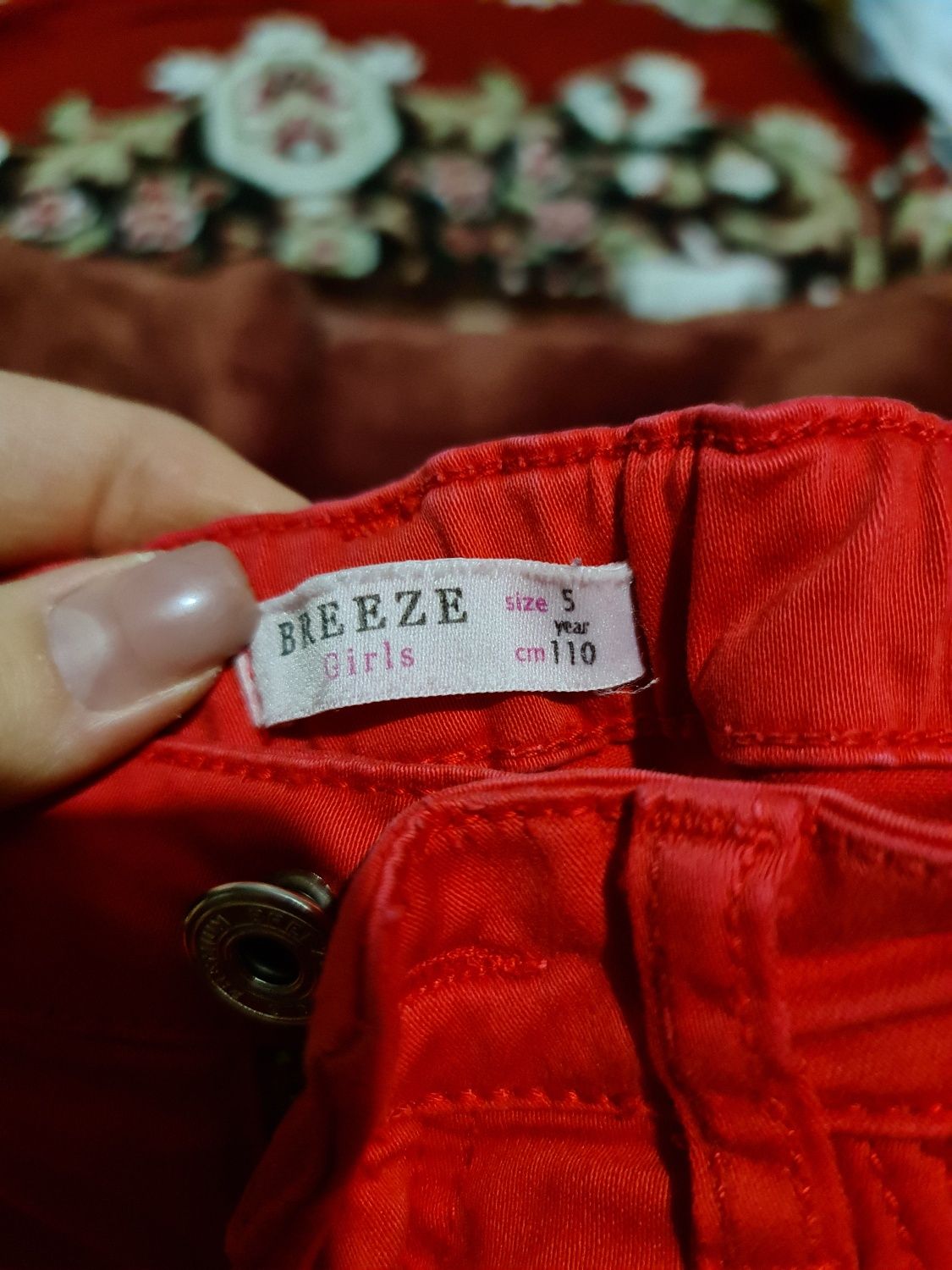 Продам детские джинсы