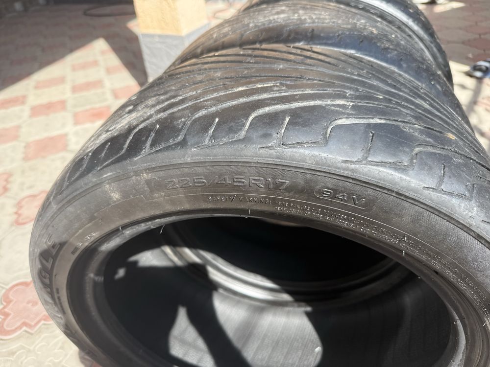 225/ 45/R17 летние шины