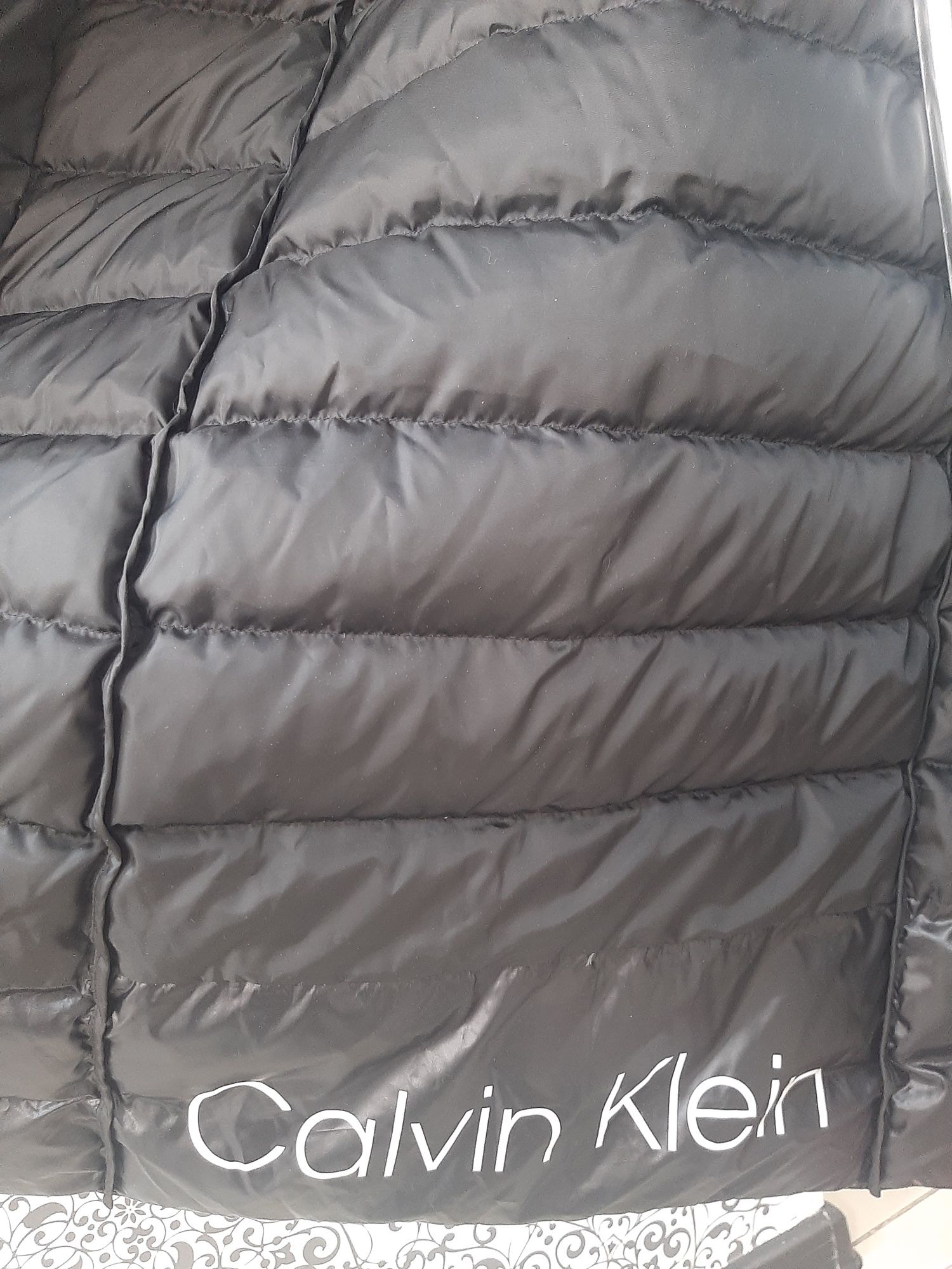 Новый зимний пуховик оригинал Calvin Klein