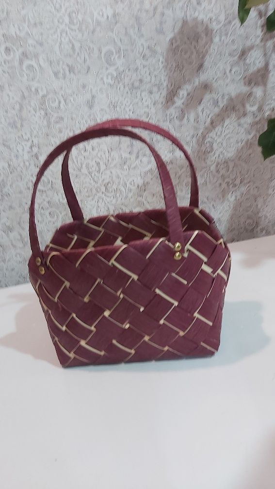 Упаковочные бумаги, формочки для шоколада, картонные корзиночки (10 шт
