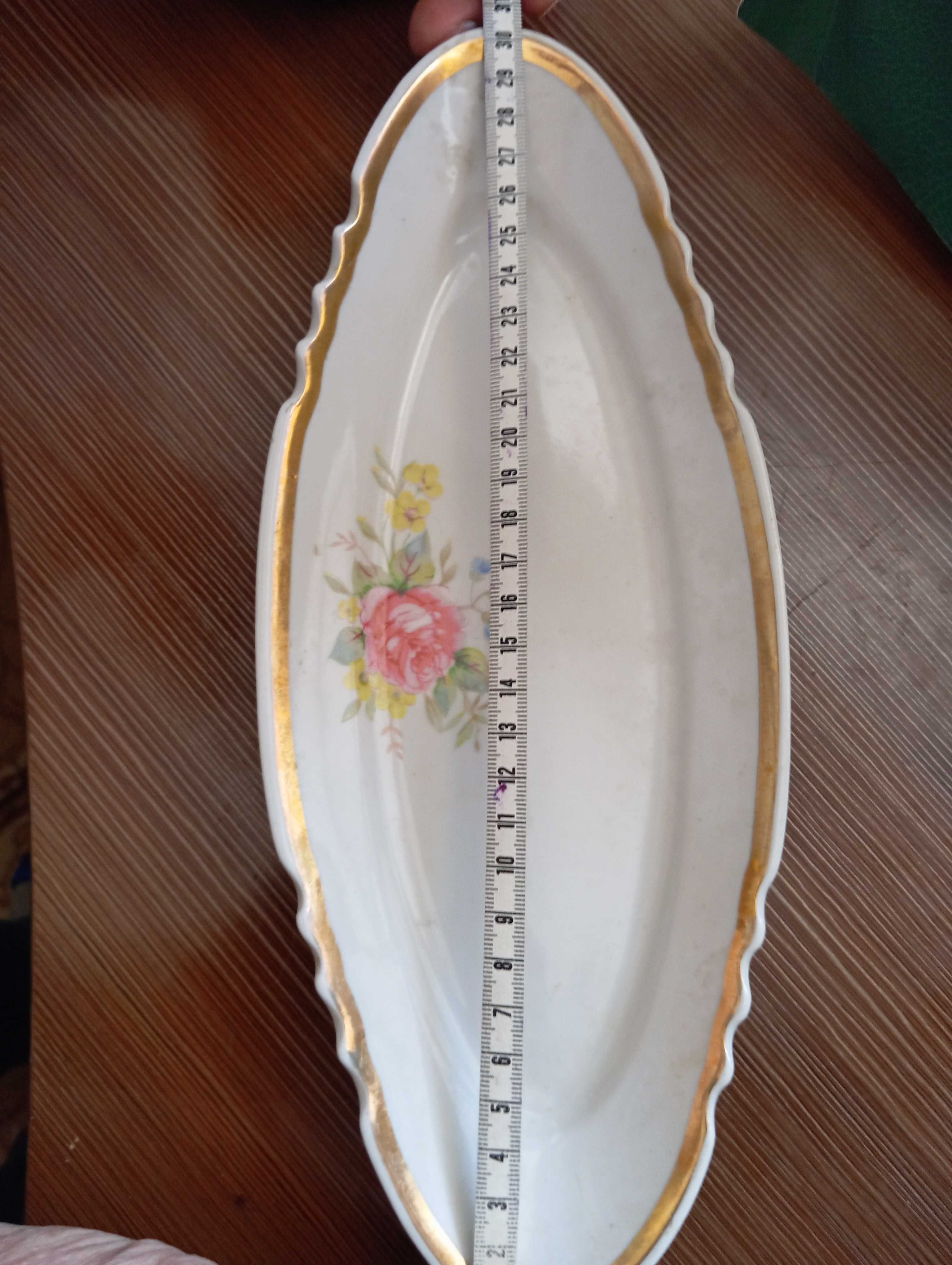 Блюдо, подносы, соусники, селедочница