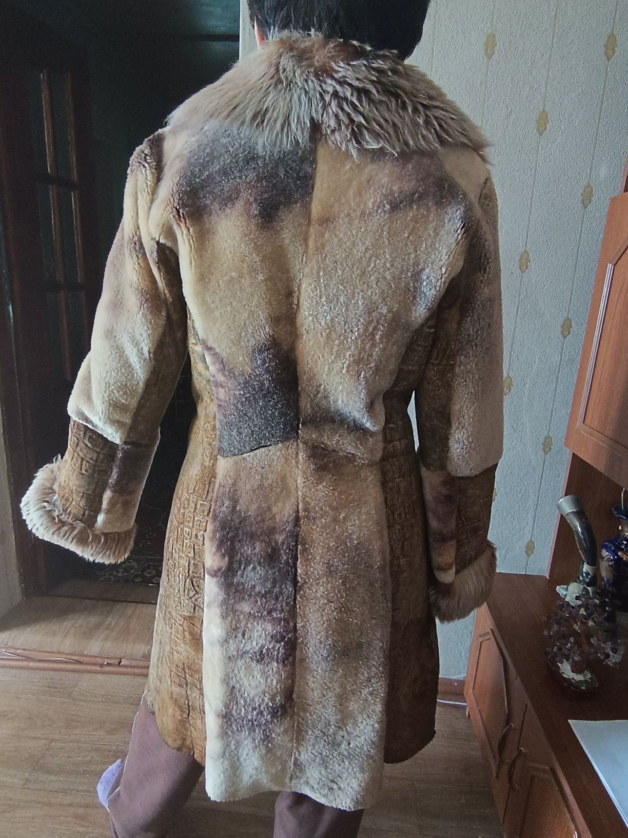 Продам дублёнку из меха