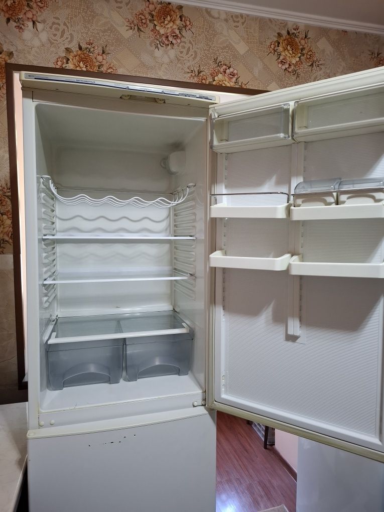 Продам холодильник Atlant б/у