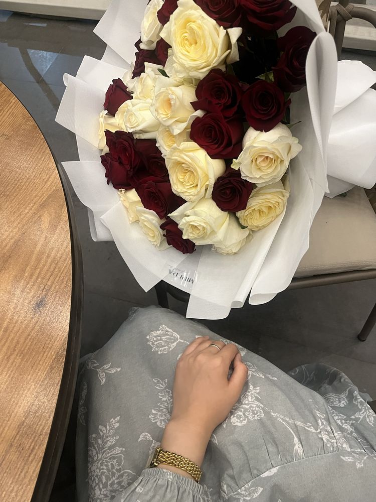 Цветы продам срочно 35тысяч
