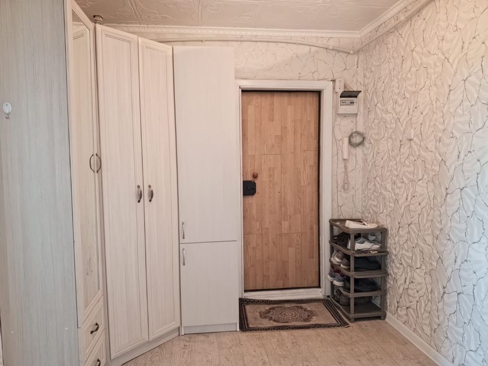Пролам квартиру на 8 мкр