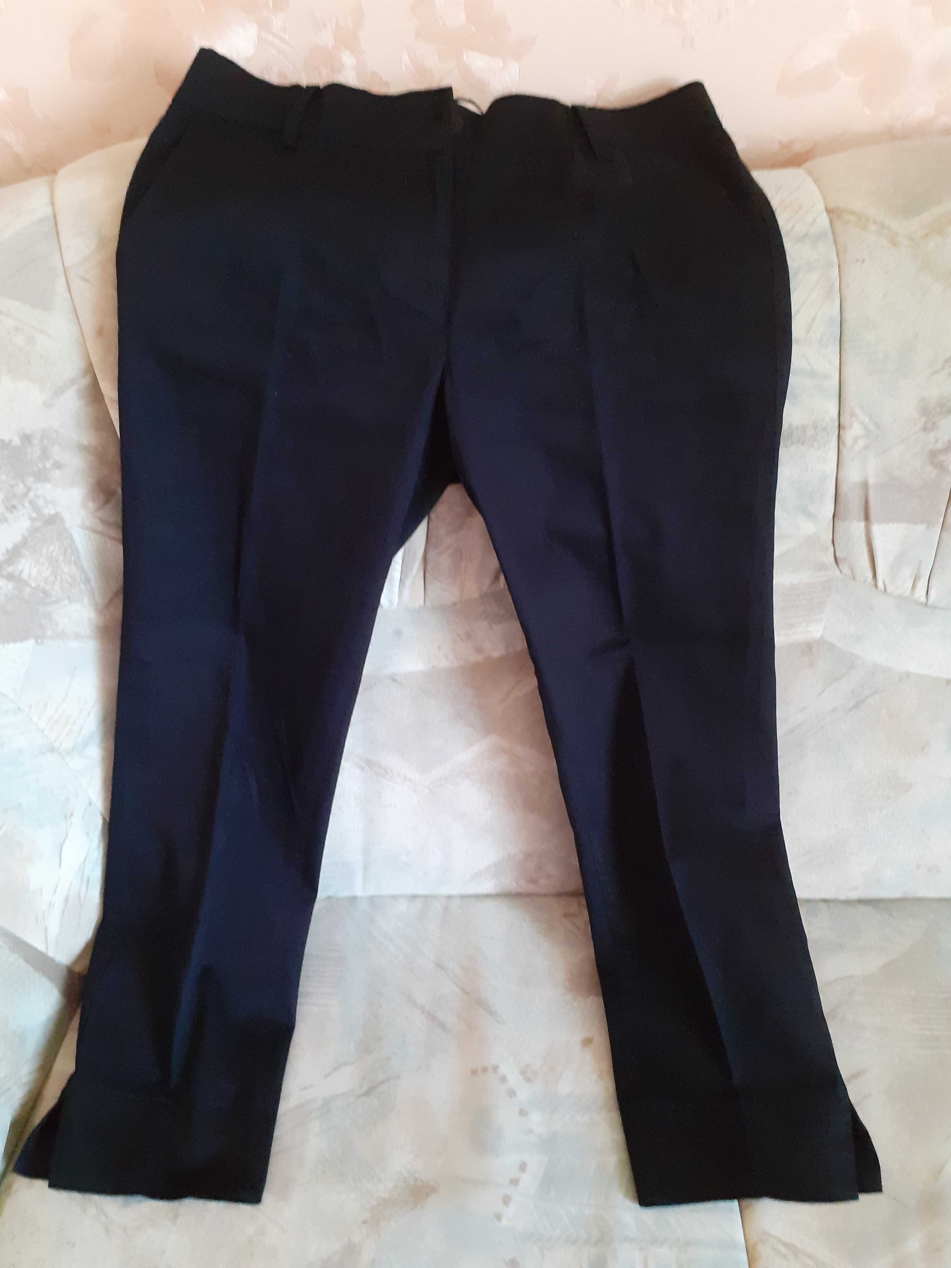 Продам брюки женские капри