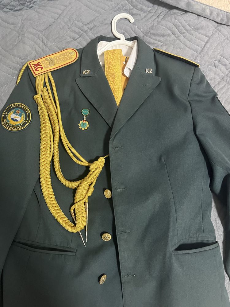 Парадка жас сарбаз