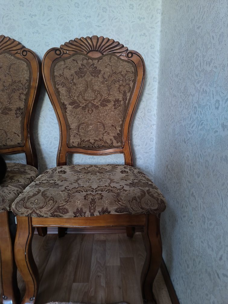 Продам стуля по низкием ценам