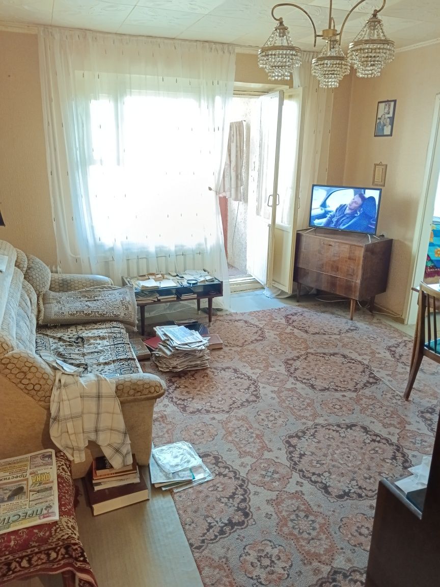 Продам 3 х комн квар. 4 -16, 4 этаж.