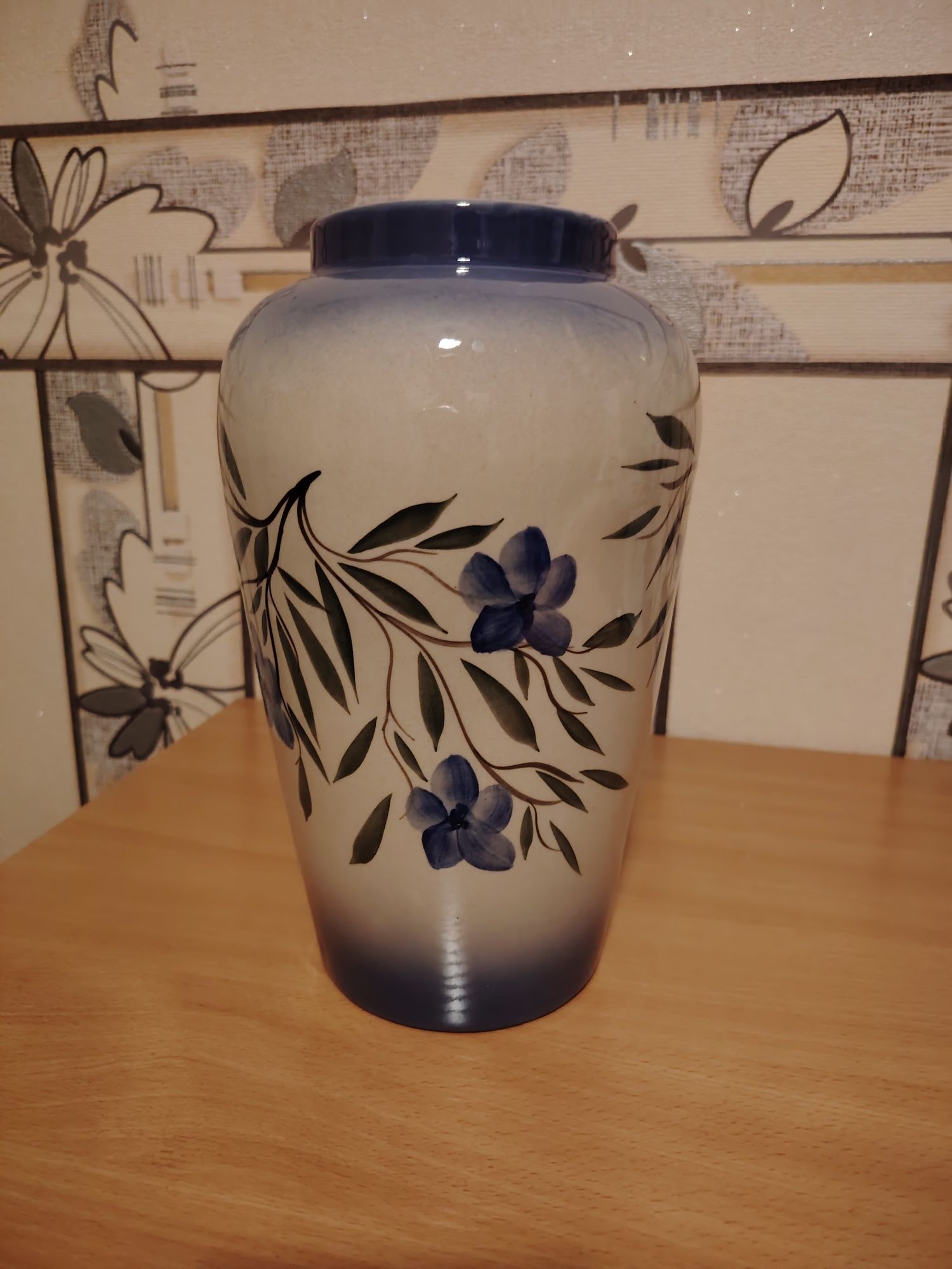 Продам вазу керамика