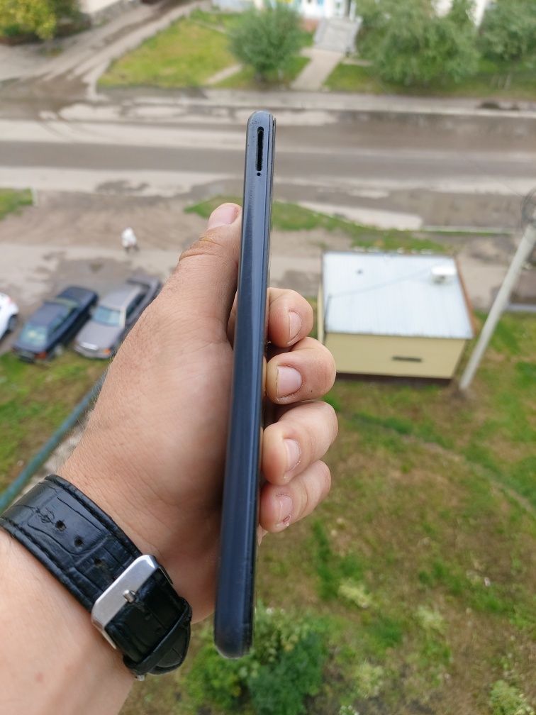 Срочно Samsung a13 64gb