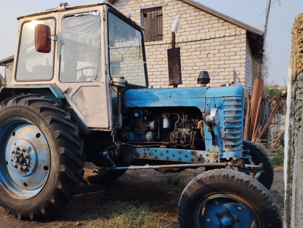 Продам трактор ЮМЗ 6 каркастный