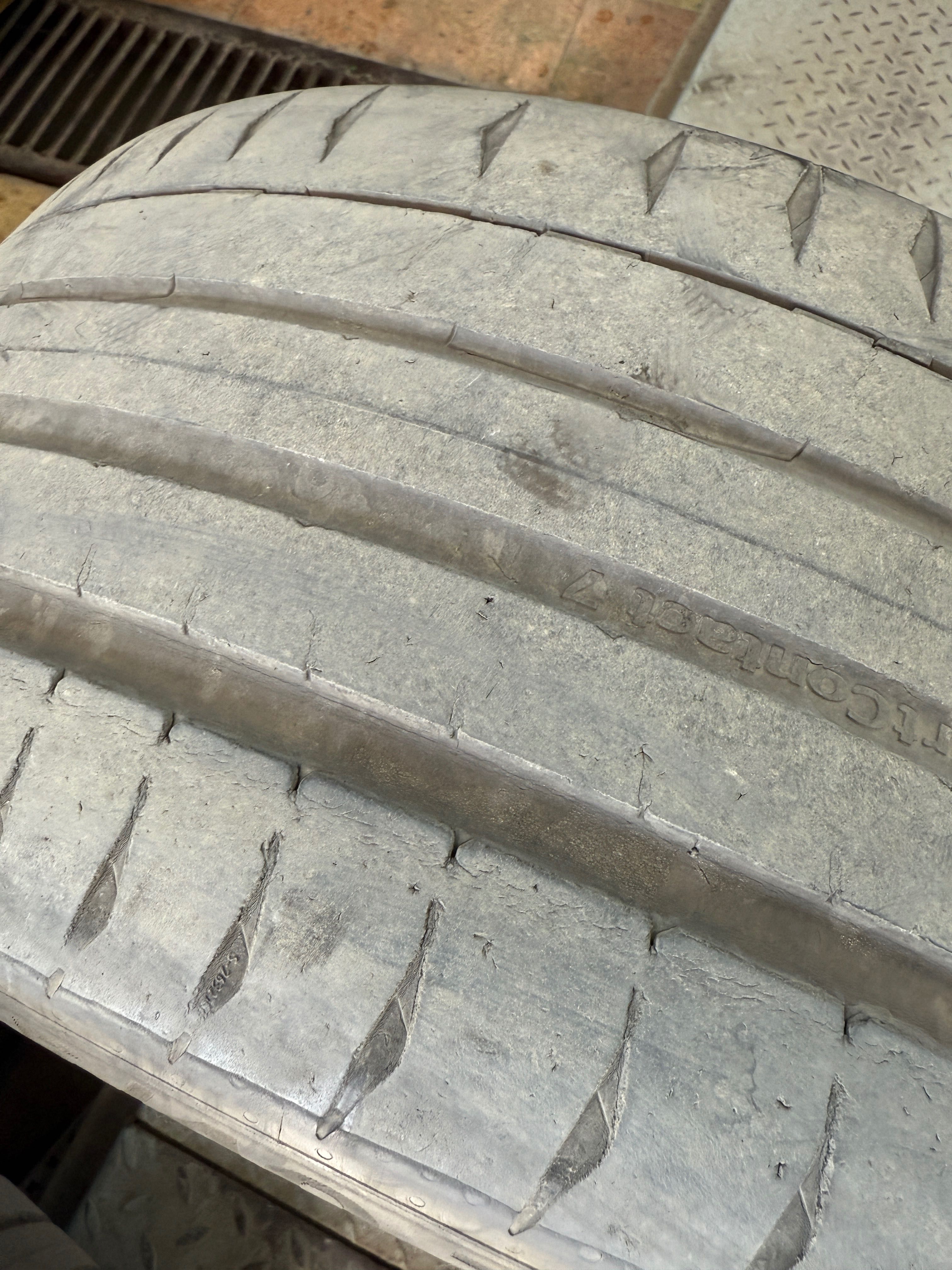 Шины Continental 255/40 R19
