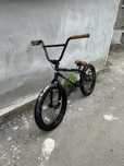 Продаётся трюковой Велосипед BMX