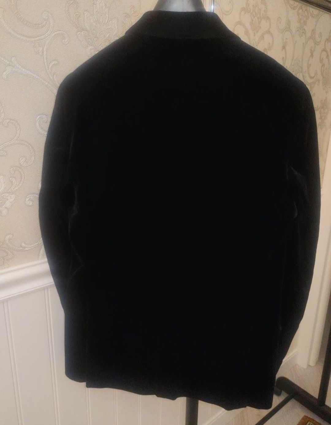 Пиджак бархатный Massimo Dutti Limited Edition.