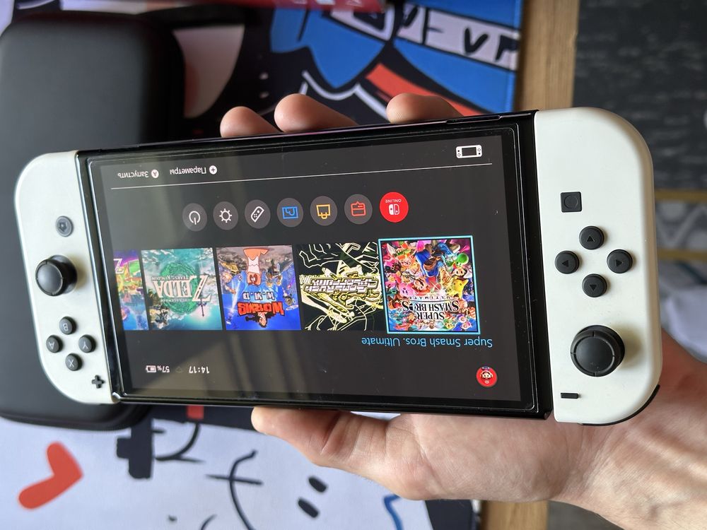 Прошитый Nintendo Switch OLED 25 игр