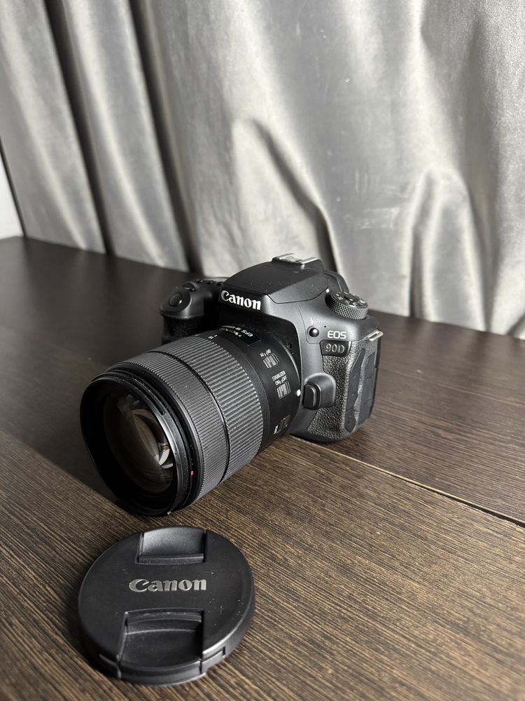 Фотокамера Canon EOS 90D Kit EF-s 18-135mm f/3.5-5.6 IS USM