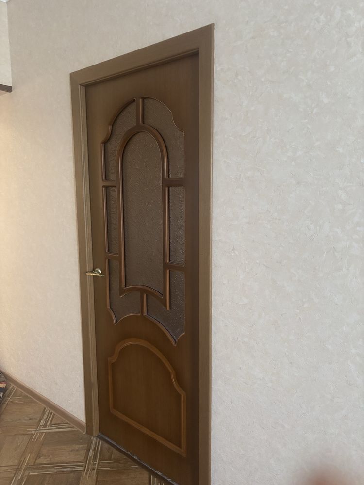 Продам межкомнатные двери
