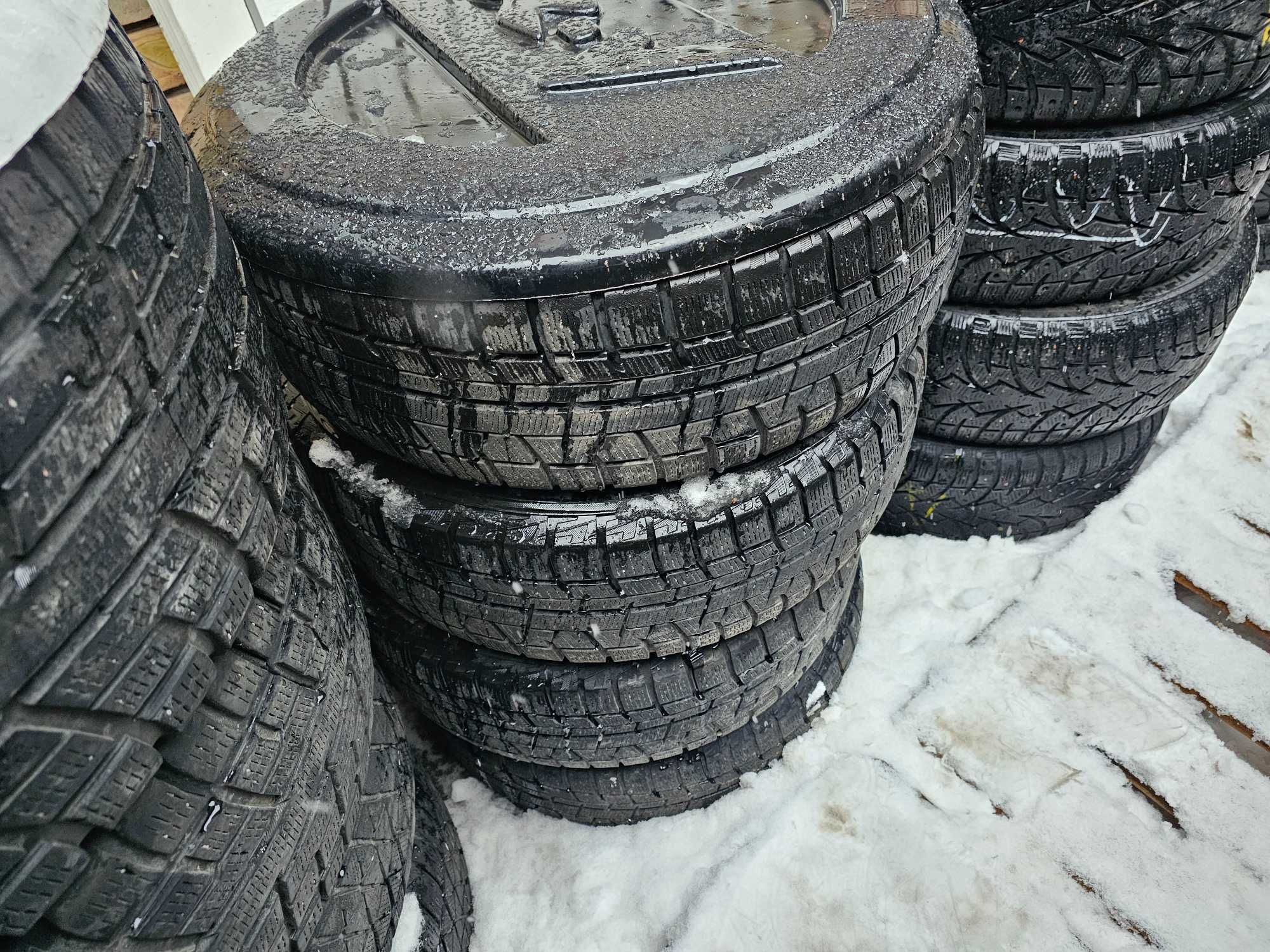 215-60-R16 Комплект зимних шин с дисками!