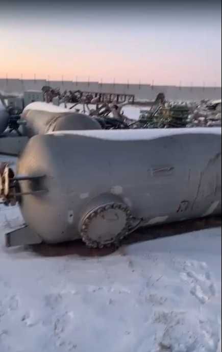 Ресиверы воздушные в Балхаше 1.2м х 5м Вес 3350кг 14 шт по 500 000тг.