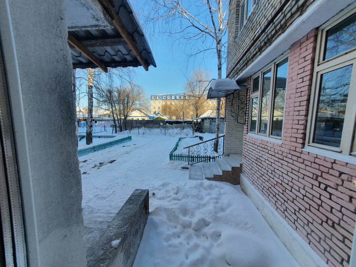 продам 3х комнатную квартиру бывший детский сад