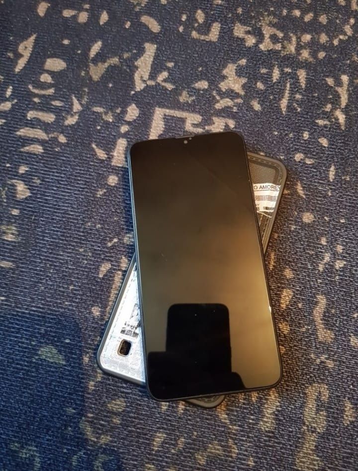 Продам Samsung A10 32гб