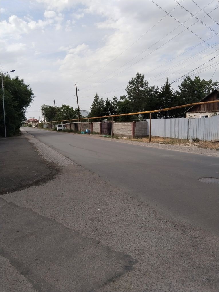 Продам дом+ участок 5 соток, в центре посёлка