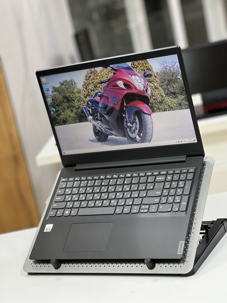 Lenovo | Intel core i5-10 | ОЗУ 12Gb | SSD 256Gb