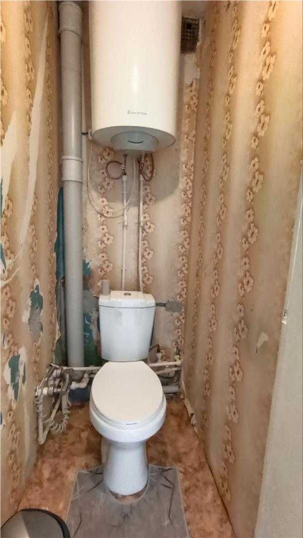 = 2-ком. 50 м2, улучшенная, 10/10, техэтаж, Голубые Пруды, Майкудук