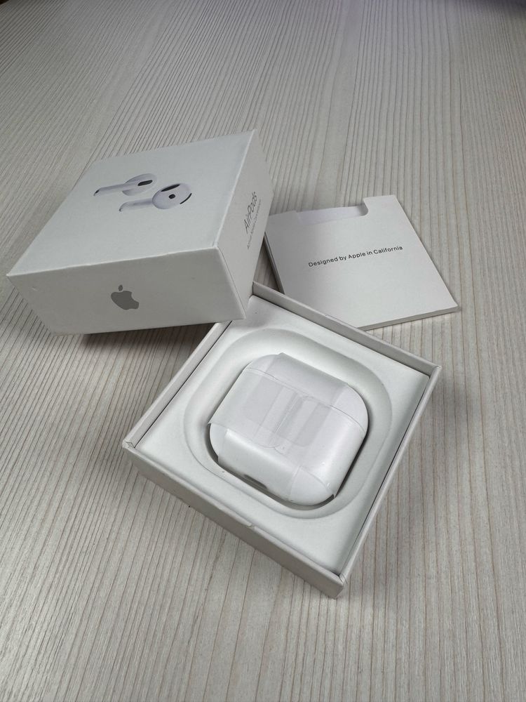 Air Pods 4 Full.