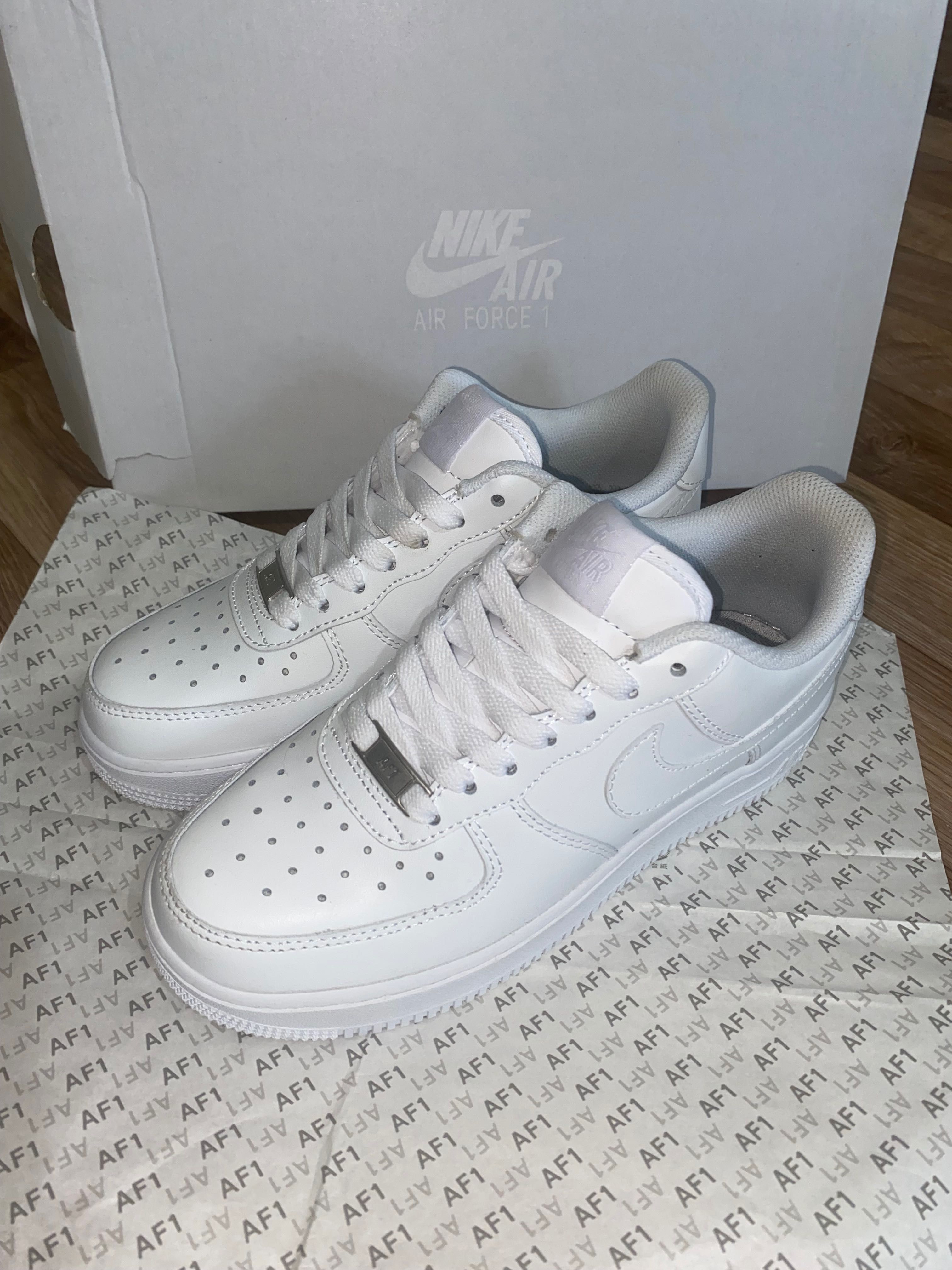Air force white срочно продам