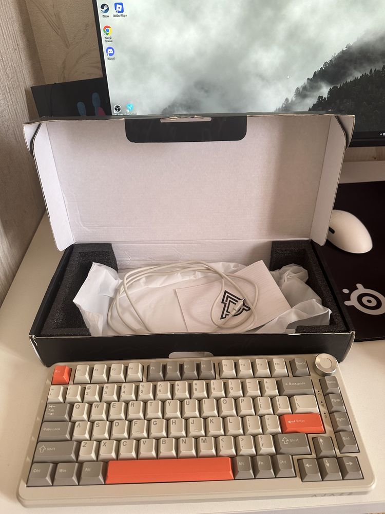 Продам клавиатуру ajazz ak820 plus max