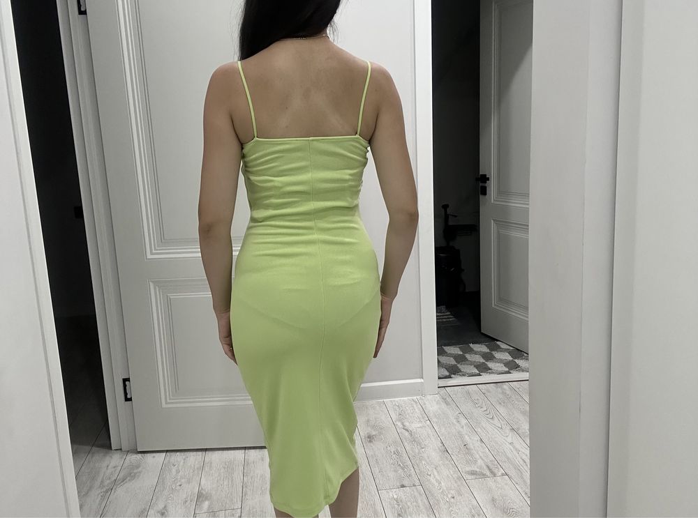 Продам платье Zara
