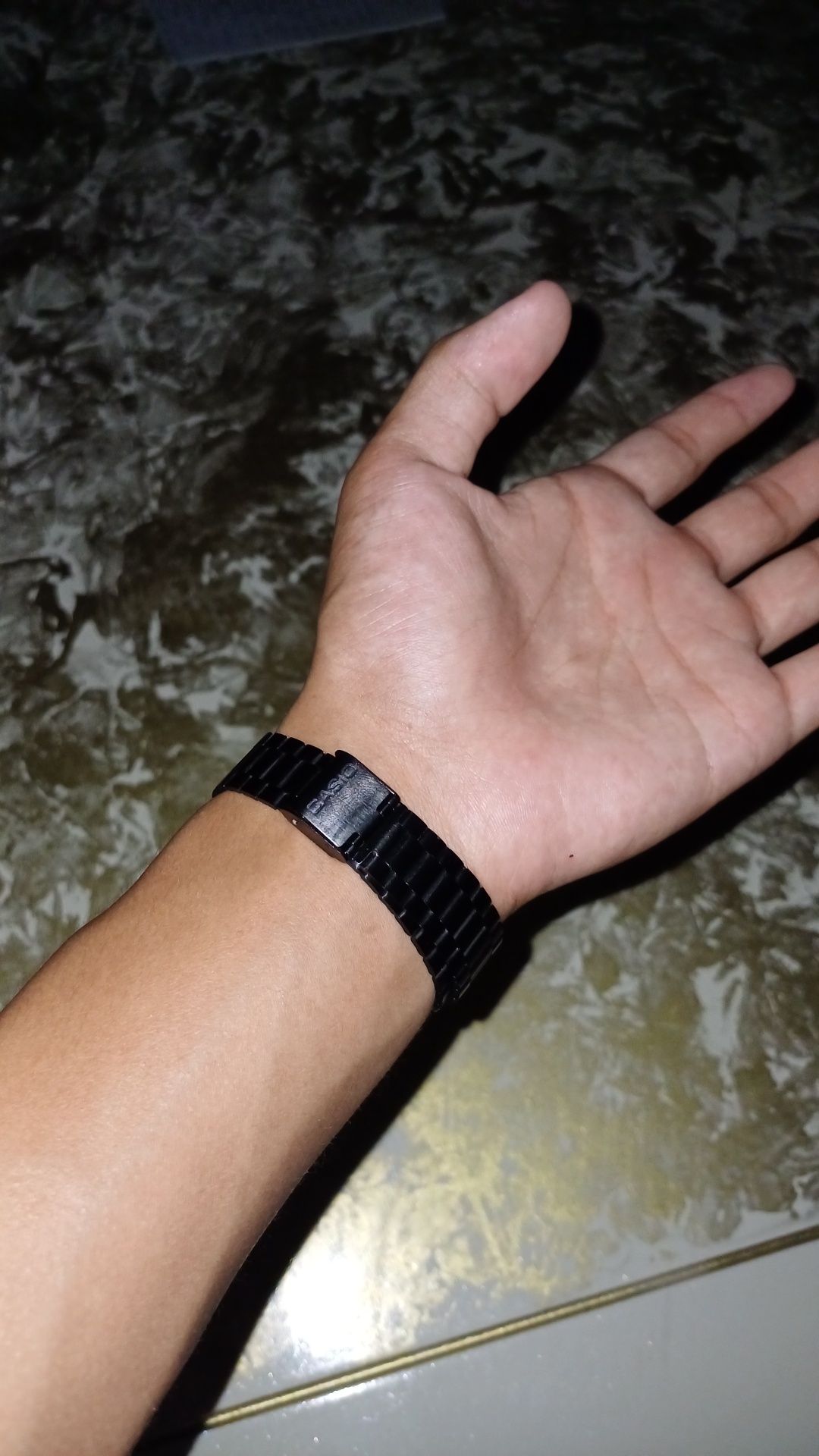 Продаю часы Casio Quartz