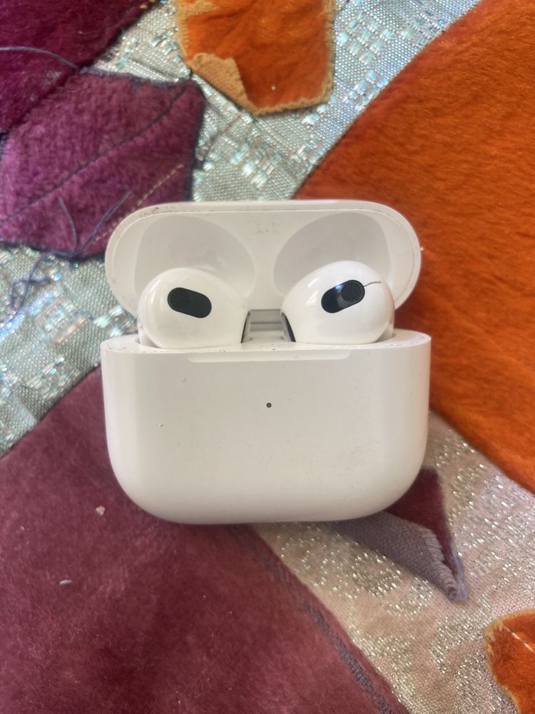 Наушники airpods