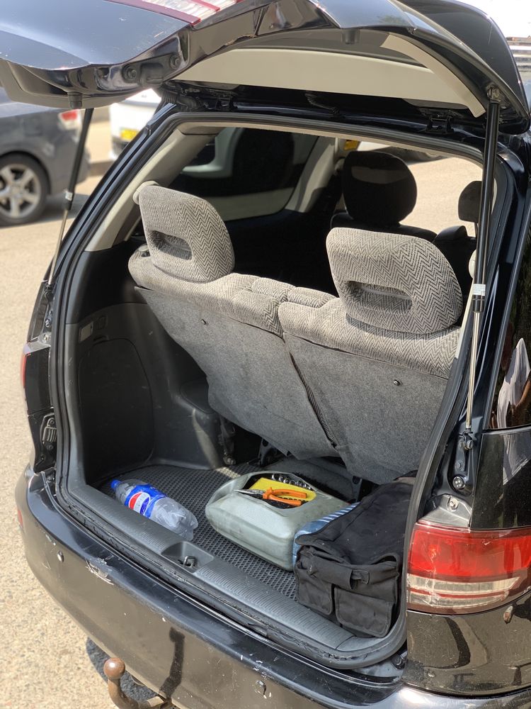 Toyota previa 2003