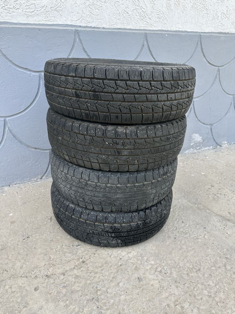 Зимние шины 185/65 R14 б/у