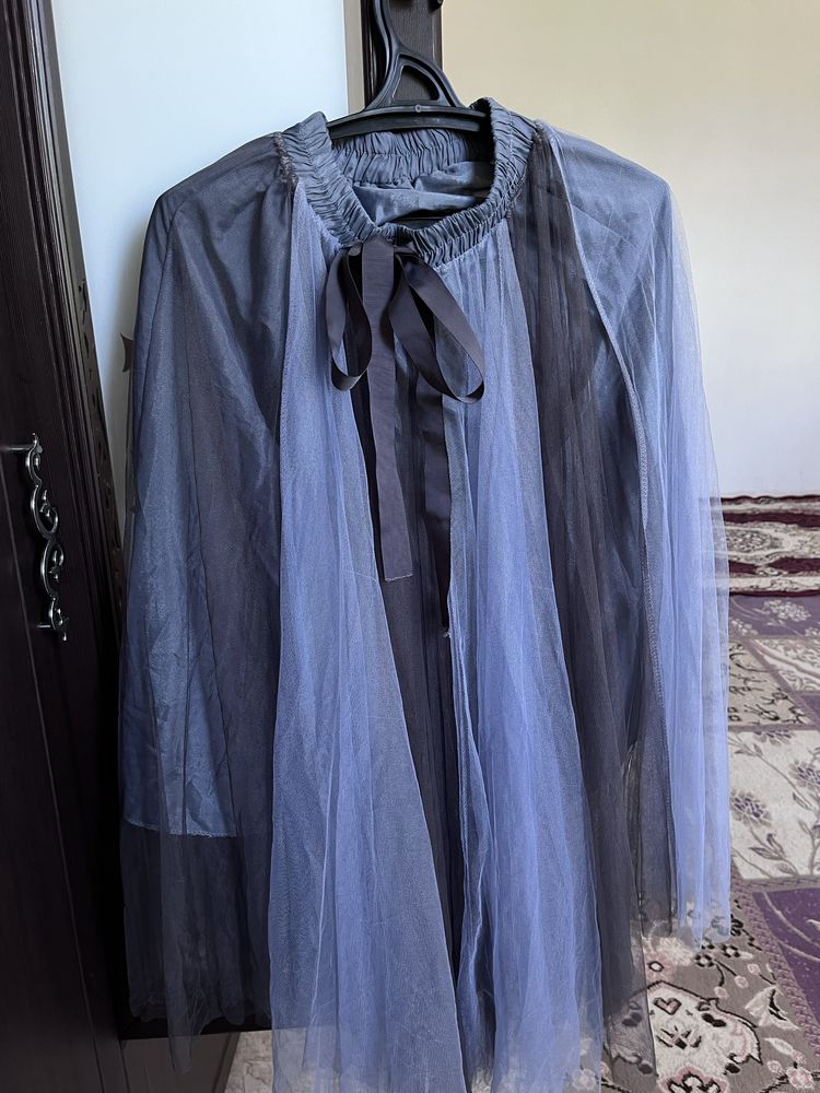 Продам платье и юбки