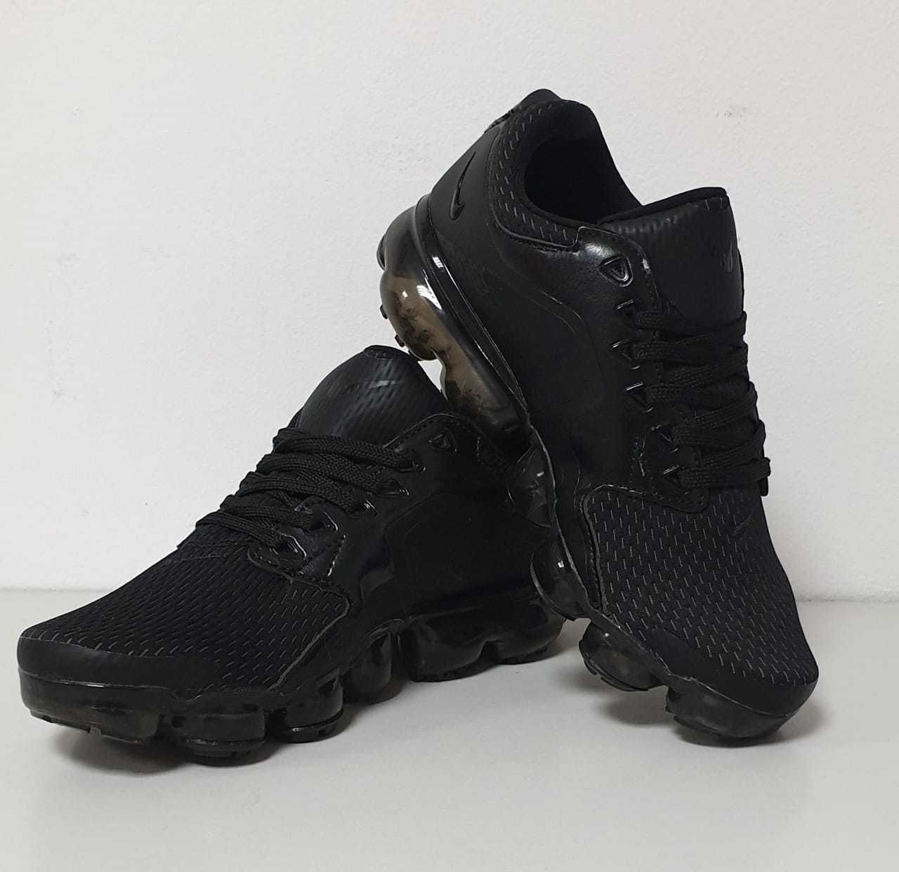 Кроссовки беговые женские Nike Air Vapor Max